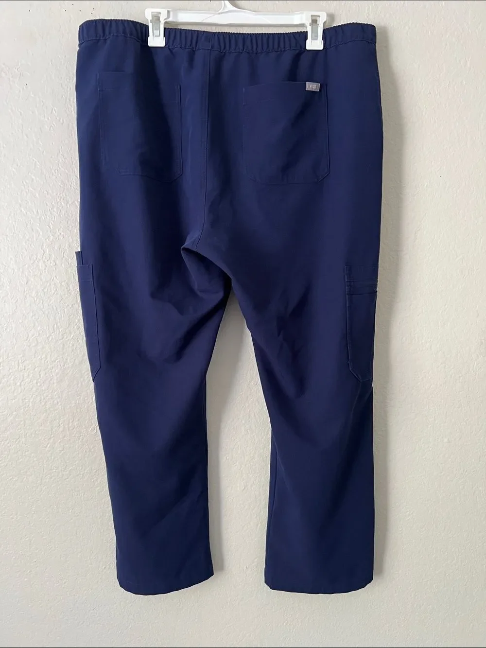EUC FIGS Men's Cairo Cargo Scrub Pants Navy Size XXL/S